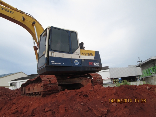 ขายแบ็คโฮpc100รุ่น5สภาพพร้อมใช้งานมีอินวอยส์ขาย980000