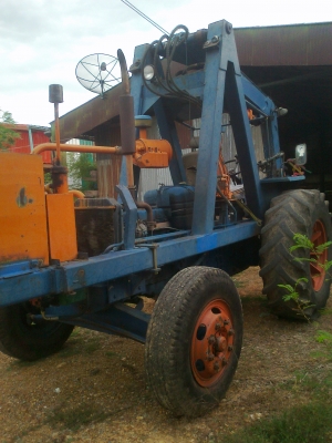 ฝากขายรถคีบอ้อยFORD77T5โทร0892552389นัส