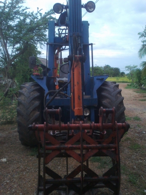 ฝากขายรถคีบอ้อยFORD77T5โทร0892552389นัส