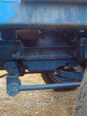 ฝากขายรถคีบอ้อยFORD77T5โทร0892552389นัส