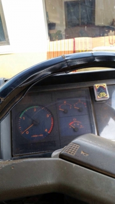 ขายรถบรรทุกสิบล้อดัมพ์ HINO 3H เครื่องเดิม 195 แรง เกียร์เดิม ปี 34 กระบะดัมพ์มิเนียม ยาง 80\% ทะเบียนพร้อม