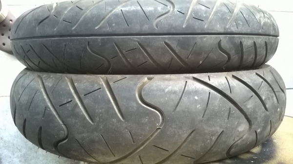 ขายยาง2เส้น สวยๆตรับ ขายยาง2เส้น สวยๆตรับ