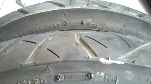 ขายยาง2เส้น สวยๆตรับ