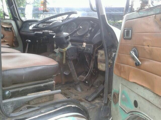 ขายรถบรรทุกหกล้อ HINO KM545 เครื่อง 4 สูบ WO4D - 117 แรง  กระบะคาร์โก้ยาว 5.5 เมตร เฟืองท้าย F