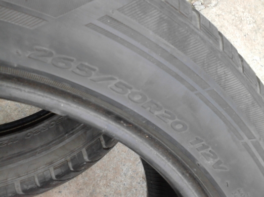 265/50R20 AURORA RADIAL RH08 MADE IN KOREA มี 2 เส้น TEL.081-427-3941 265/50R20 AURORA RADIAL RH08 MADE IN KOREA มี 2 เส้น TEL.081-427-3941