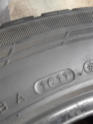 265/50R20 AURORA RADIAL RH08 MADE IN KOREA มี 2 เส้น TEL.081-427-3941 265/50R20 AURORA RADIAL RH08 MADE IN KOREA มี 2 เส้น TEL.081-427-3941