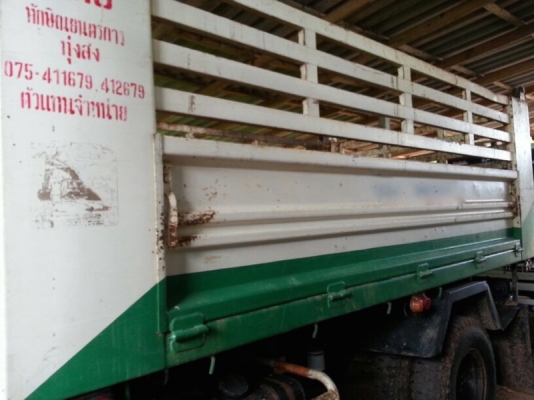 รถฮีโน่ 6 ล้อดั้ม 170 แรงม้า. ปี 51  สนใจติดต่อ 081 - 6079515