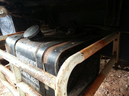 รถฮีโน่ 6 ล้อดั้ม 170 แรงม้า. ปี 51  สนใจติดต่อ 081 - 6079515