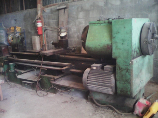 เครื่องกลึง 10 ฟุต ไต้หวัน มีหัวก็อปปี้สี่จับ 20 นิ้ว 2 หัว รูเพลาผ่านโต 7 นิ้ว เครื่องจักรพร้อมใช้งาน