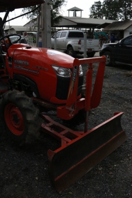 KUBOTA L3608 ชั่วโมงน้อยคุณภาพเยี่ยม พร้อมใบมีดติดตัวรถ ผานตราช้างมือสองเอาไปเลย 1 ชิ้น KUBOTA L3608 ชั่วโมงน้อยคุณภาพเยี่ยม พร้อมใบมีดติดตัวรถ ผานตราช้างมือสองเอาไปเลย 1 ชิ้น