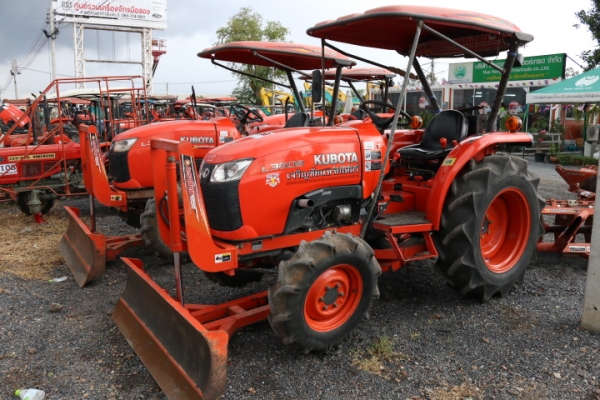 KUBOTA L3608 ชั่วโมงน้อยคุณภาพเยี่ยม พร้อมใบมีดติดตัวรถ ผานตราช้างมือสองเอาไปเลย 1 ชิ้น