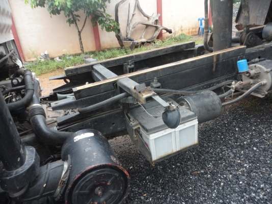 ขายรถบรรทุก 6ล้อดั้มพ์ NPR 130แรงปี 49 รถห้างแท้