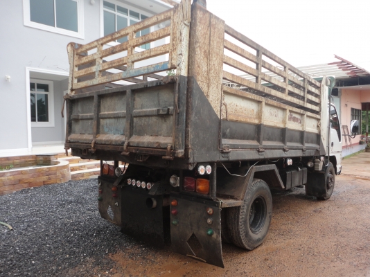 ขายรถบรรทุก 6ล้อดั้มพ์ NPR 130แรงปี 49 รถห้างแท้