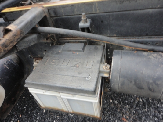 ขายรถบรรทุก 6ล้อดั้มพ์ NPR 130แรงปี 49 รถห้างแท้