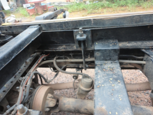 ขายรถบรรทุก 6ล้อดั้มพ์ NPR 130แรงปี 49 รถห้างแท้