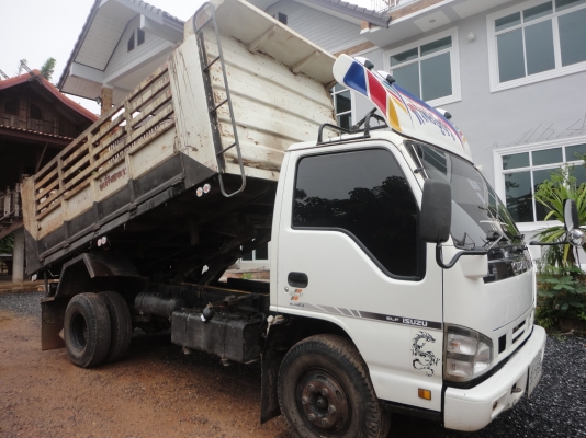 ขายรถบรรทุก 6ล้อดั้มพ์ NPR 130แรงปี 49 รถห้างแท้