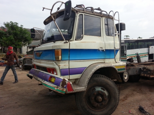 หัวรถรถสิบล้อ hino ราคาต่อรองได้นิดหน่อย
