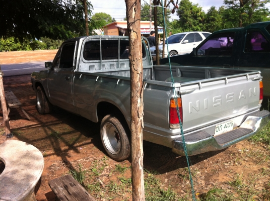 ขายDATSUN ช้างเหยียบ เครื่องดีเซล สภาพพร้อมใช้ ราคาถูกๆๆ