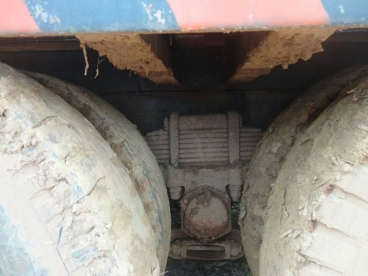 ขายเทเลอร์ 10 ล้อหัวยาว เพลาเดียว สภาพสวย ๆ เครื่องแน่นๆ