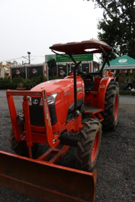 สภาพนางฟ้า KUBOTA L4708 คุณภาพเยี่ยม พร้อมใบมีดติดตัวรถ พร้อมผานตราช้างมือสองเอาไปเลย สภาพนางฟ้า KUBOTA L4708 คุณภาพเยี่ยม พร้อมใบมีดติดตัวรถ พร้อมผานตราช้างมือสองเอาไปเลย