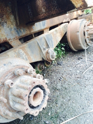 ขาย หางโลเบส ยาว 9 เมตร กว้าง 2.4 ม 2เพลา ไม่มีทะเบียน