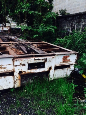 ขาย หางโลเบส ยาว 9 เมตร กว้าง 2.4 ม 2เพลา ไม่มีทะเบียน