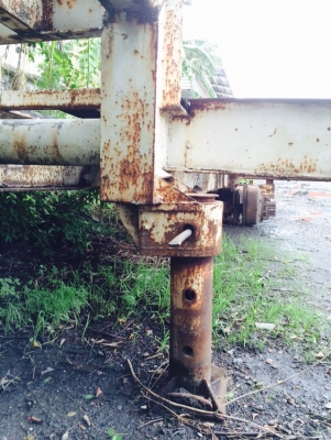 ขาย หางโลเบส ยาว 9 เมตร กว้าง 2.4 ม 2เพลา ไม่มีทะเบียน