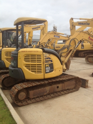 ขายด่วน KOMATSU PC40MR-2ไมล์ 2,XXXชม.เอกสารพร้อมค่ะ ขายด่วน KOMATSU PC40MR-2ไมล์ 2,XXXชม.เอกสารพร้อมค่ะ