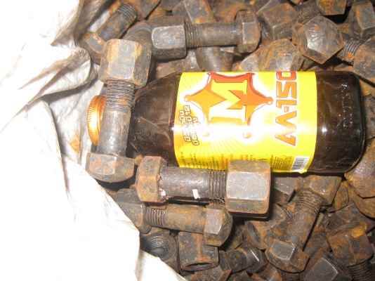 ขายน๊อตแทรก ตัวละ 8 บาท มี 312 ตัว