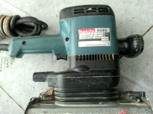 เครื่องขัดกระดาษทราย Makita