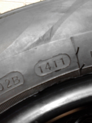 185/65R14 THUNDER MACH1    มี 4 เส้น TEL.081-427-394