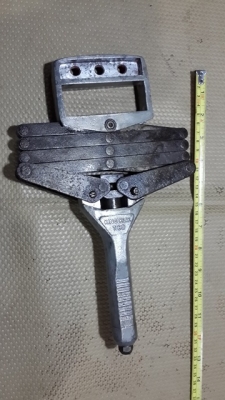 ลดต่ำกว่าทุนเลยครับ  รีเวท อังกฤษครับ