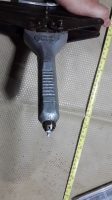 ลดต่ำกว่าทุนเลยครับ  รีเวท อังกฤษครับ