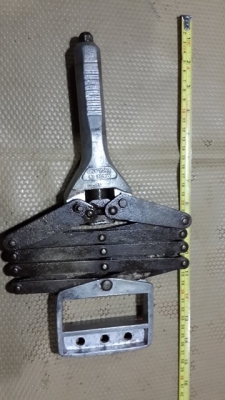 ลดต่ำกว่าทุนเลยครับ  รีเวท อังกฤษครับ