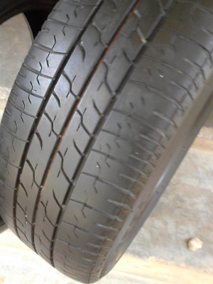 185/65R14 BRIDGESTONE และ DUNLOP มี 2 เส้น TEL.081-427-3941 185/65R14 BRIDGESTONE และ DUNLOP มี 2 เส้น TEL.081-427-3941