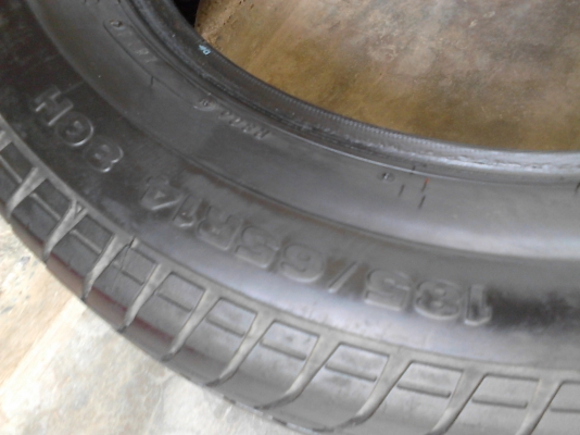 185/65R14 BRIDGESTONE และ DUNLOP มี 2 เส้น TEL.081-427-3941 185/65R14 BRIDGESTONE และ DUNLOP มี 2 เส้น TEL.081-427-3941