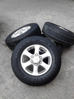 ขาย ล้อ ISUZU 4 ล้อ พร้อมยาง ใส่รถวิ่งใช้งานได้เลย TEL.081-427-3941 ขาย ล้อ ISUZU 4 ล้อ พร้อมยาง ใส่รถวิ่งใช้งานได้เลย TEL.081-427-3941