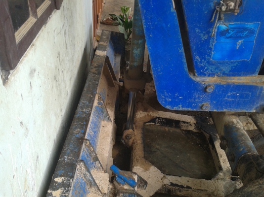 ขายแทรกเตอร์ฟอร์ดT3 ทะเบียนพร้อมโอน