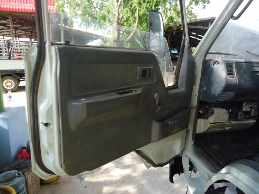 ขายด่วนรถ6ล้อดรั้มTOYOTAเครือง115แรงหัวสามใบปัตปี48