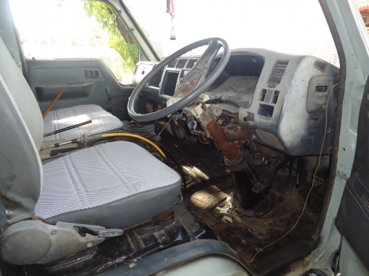 ขายด่วนรถ6ล้อดรั้มTOYOTAเครือง115แรงหัวสามใบปัตปี48