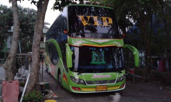 ขายดาวน์ รถบัส 8ล้อ สภาพพร้อมใช้งาน 2คัน