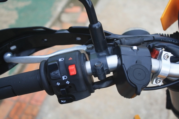 __Dtracker 250 เดิมๆ สีเหลือง เครื่องแน่น $ 90,000__ __Dtracker 250 เดิมๆ สีเหลือง เครื่องแน่น $ 90,000__