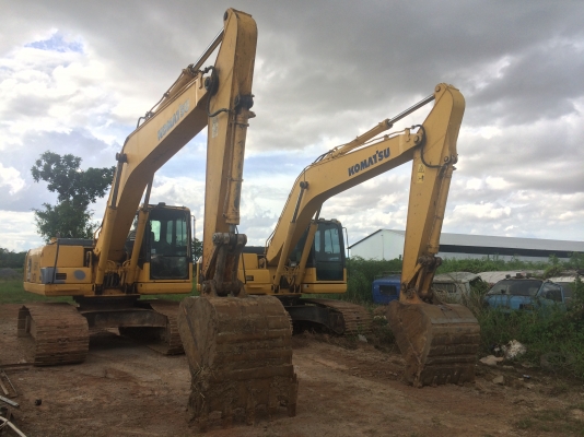 ขายรถแบคโฮ 2คัน  KOMATSU PC200-7-8 เอกสารครบพร้อมโอน