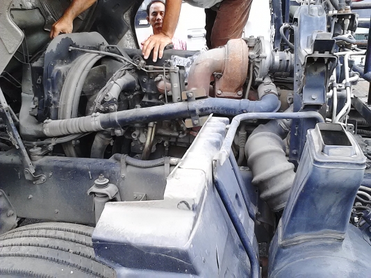 ราคา 1,050,000,บาท เหลืออีก 1 หัวครับ Deca 270 ยูโร2 เก็บตอนโซนภายในหน่อยครับ โดยรวมรถสวบมากครับ