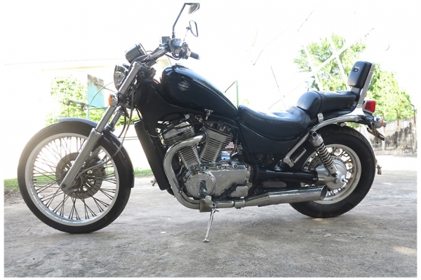Suzuki Intruder 400cc (อินทรูเดอร์) มือ1ในไทย Suzuki Intruder 400cc (อินทรูเดอร์) มือ1ในไทย