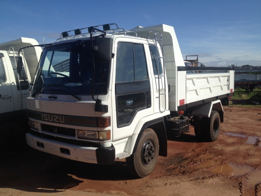 ขายไม่แพง สภาพเหมือนใหม่ 6 ล้อดั้มดิน ISUZU ROCKY เครื่อง 175 แรงม้าพร้อมทะเบียน สวยๆเลยครับ