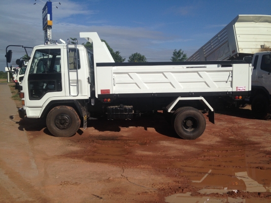 ขายไม่แพง สภาพเหมือนใหม่ 6 ล้อดั้มดิน ISUZU ROCKY เครื่อง 175 แรงม้าพร้อมทะเบียน สวยๆเลยครับ