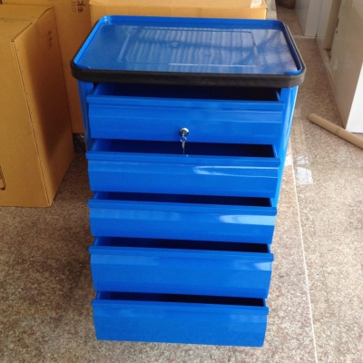 ตู้เครื่องมือช่าง สีน้ำเงิน 5 ชั้น มีกุญแจล็อก มีล้อเลื่อน ขนาด 48 x 64 x 90cm ตู้เครื่องมือช่าง สีน้ำเงิน 5 ชั้น มีกุญแจล็อก มีล้อเลื่อน ขนาด 48 x 64 x 90cm