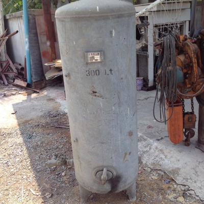 ถังแรงดันน้ำ Meyer ขนาด 200 ลิตร (สีฟ้า) และ ขนาด 300 ลิตร (สีเทา) มือสอง สภาพดีพร้อมใช้งาน ถังแรงดันน้ำ Meyer ขนาด 200 ลิตร (สีฟ้า) และ ขนาด 300 ลิตร (สีเทา) มือสอง สภาพดีพร้อมใช้งาน