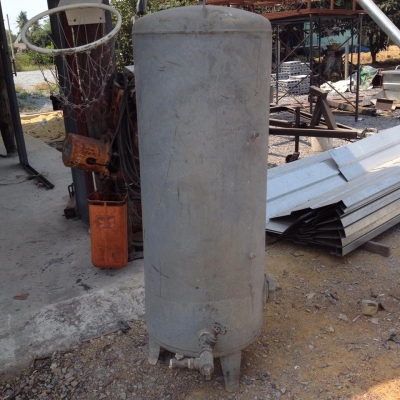 ถังแรงดันน้ำ Meyer ขนาด 200 ลิตร (สีฟ้า) และ ขนาด 300 ลิตร (สีเทา) มือสอง สภาพดีพร้อมใช้งาน ถังแรงดันน้ำ Meyer ขนาด 200 ลิตร (สีฟ้า) และ ขนาด 300 ลิตร (สีเทา) มือสอง สภาพดีพร้อมใช้งาน